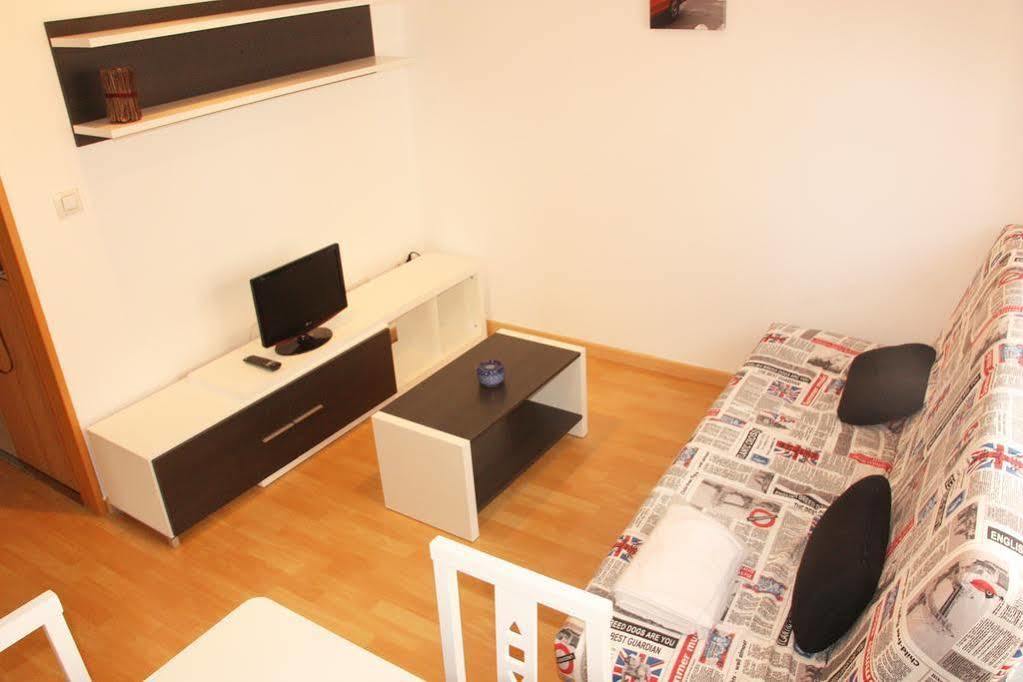 Dos Torres Pilar Suites- Balcones Con Vistas A La Ciudad 萨拉戈萨 外观 照片