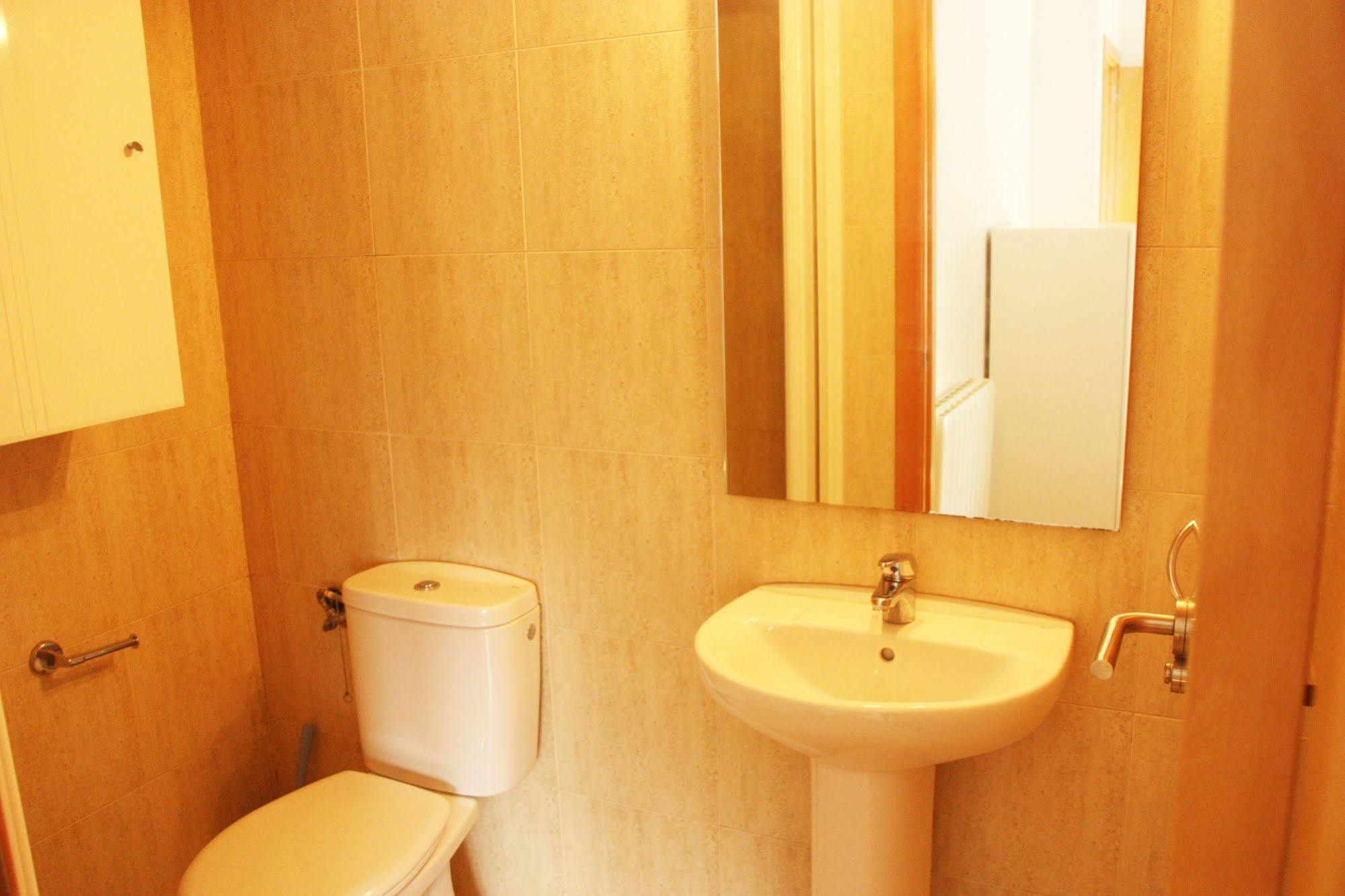 Dos Torres Pilar Suites- Balcones Con Vistas A La Ciudad 萨拉戈萨 外观 照片